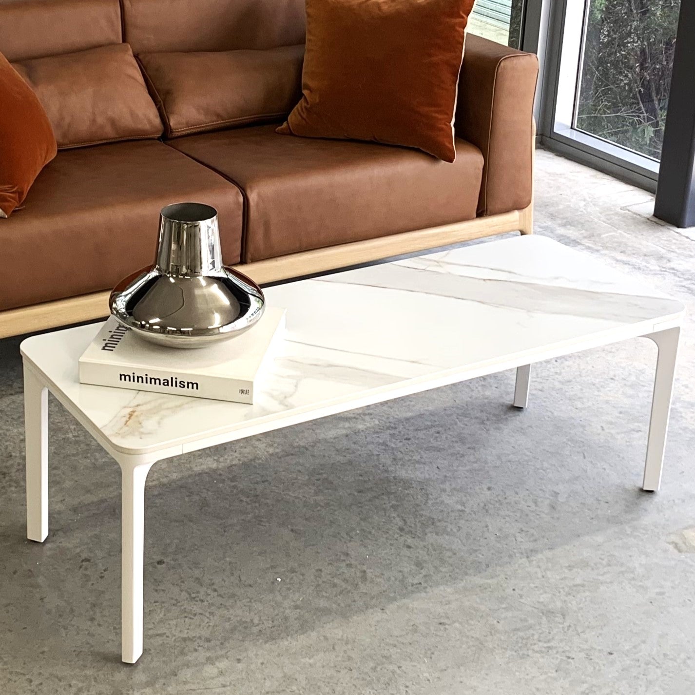 Heel S - Minimalist Premium Porcelain Coffee Table - Calacatta Oro / White