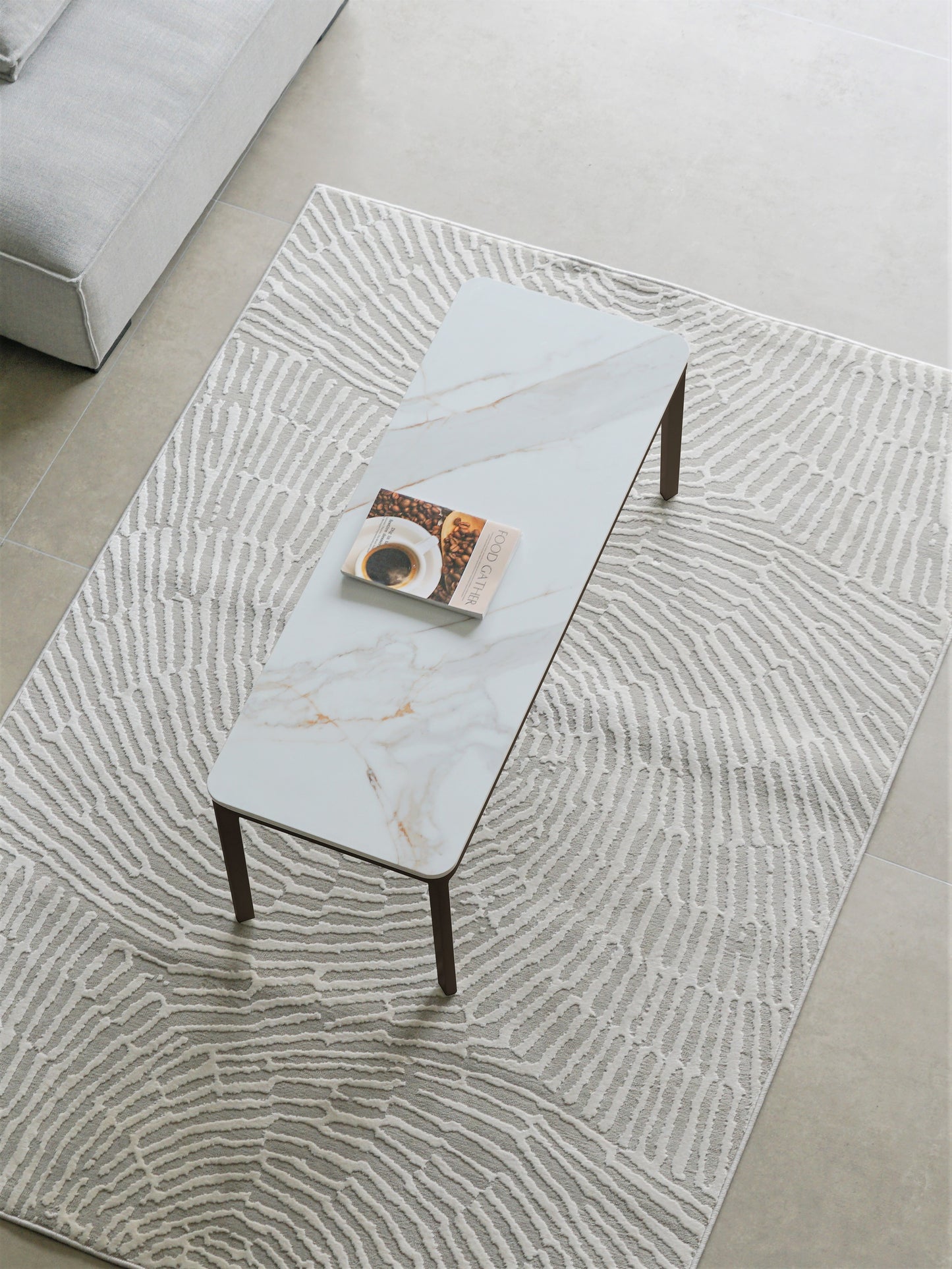 Heel S - Minimalist Premium Porcelain Coffee Table - Calacatta Oro / Bronze