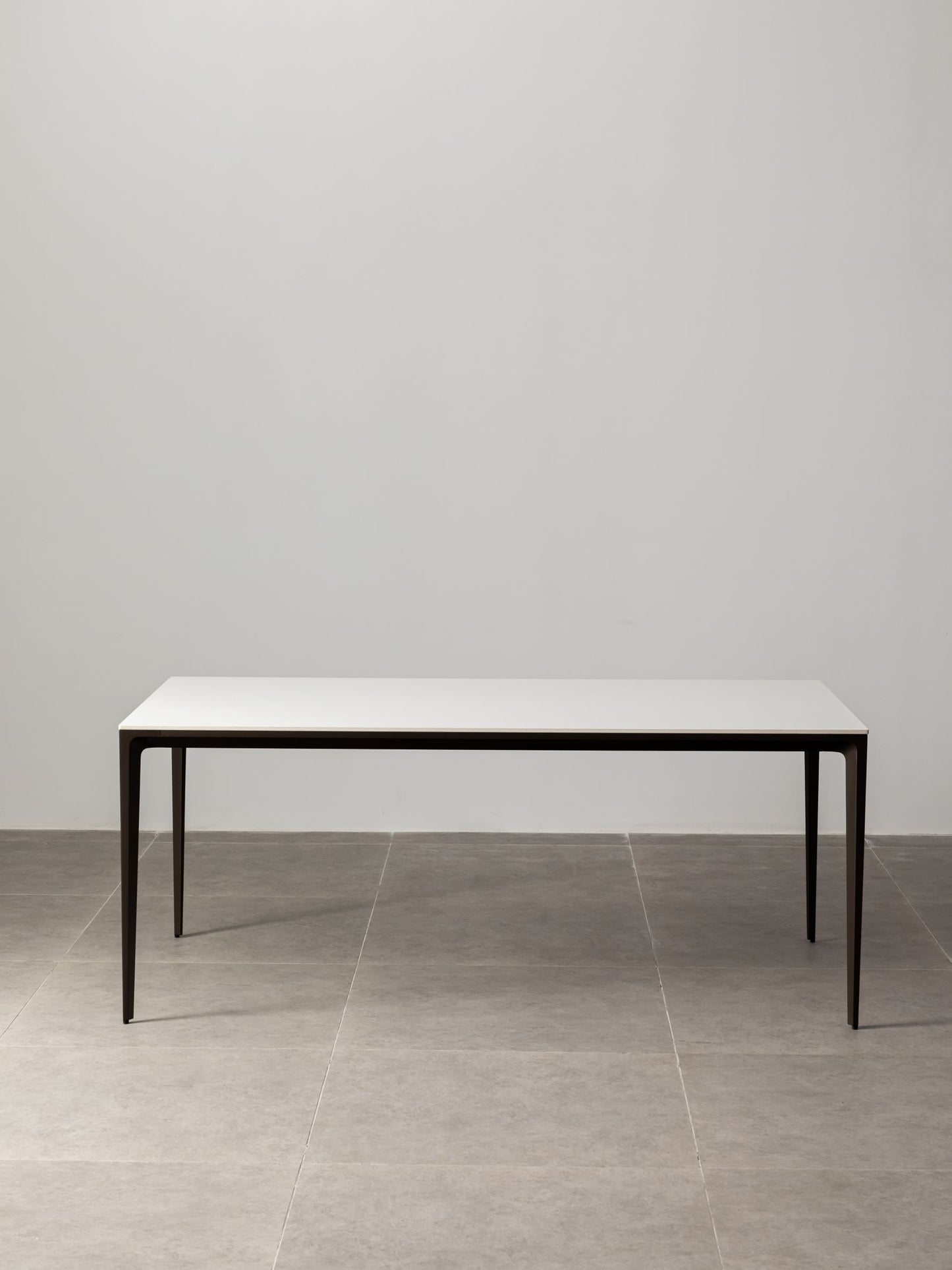 Innovation S - Minimalist Premium Porcelain Dining Table - White / Bronze