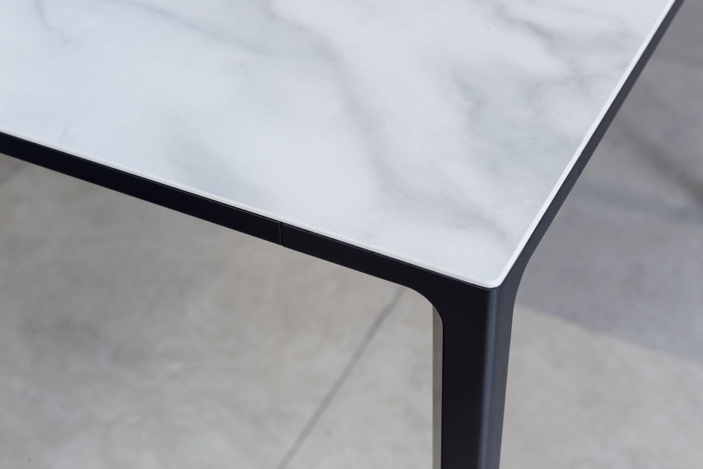 Concept S - Minimalist Porcelain Dining Table